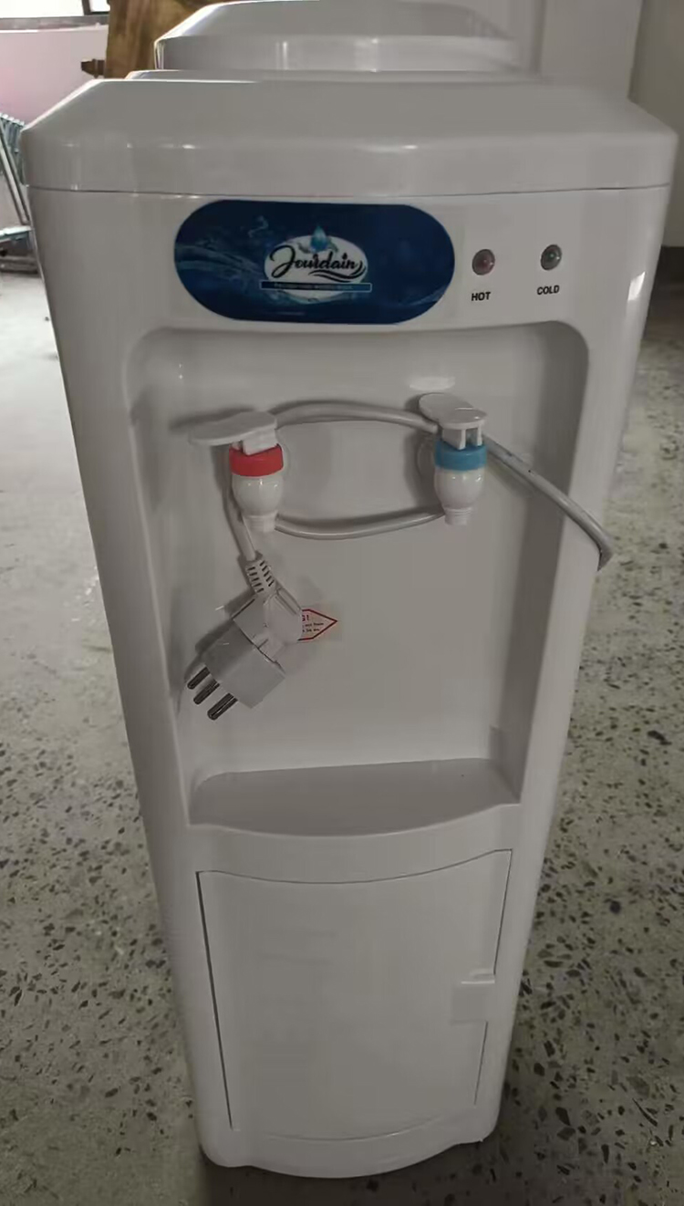 Water dispenser packaged to Congo2022/10/17