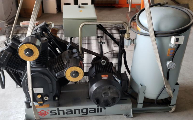 Air compressor to Zimbabwe