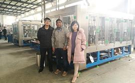 Warmly welcome the Indian customer to visit our company and inspect the machine